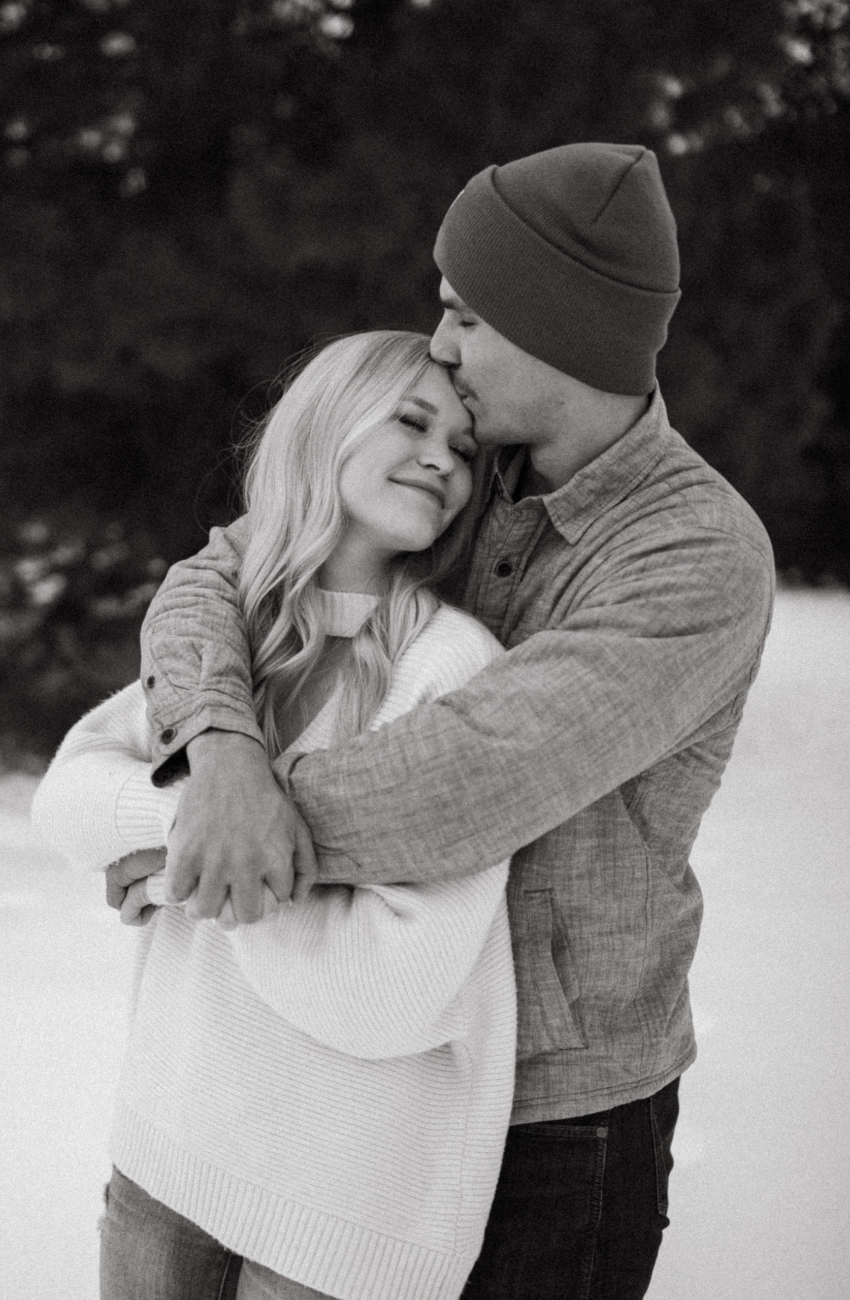 winter snowy engagement