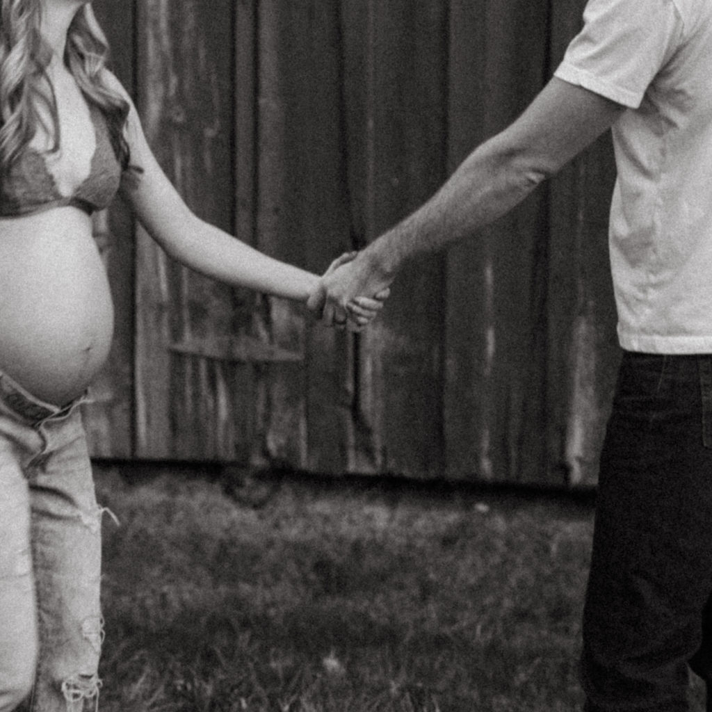 grass valley maternity photographer