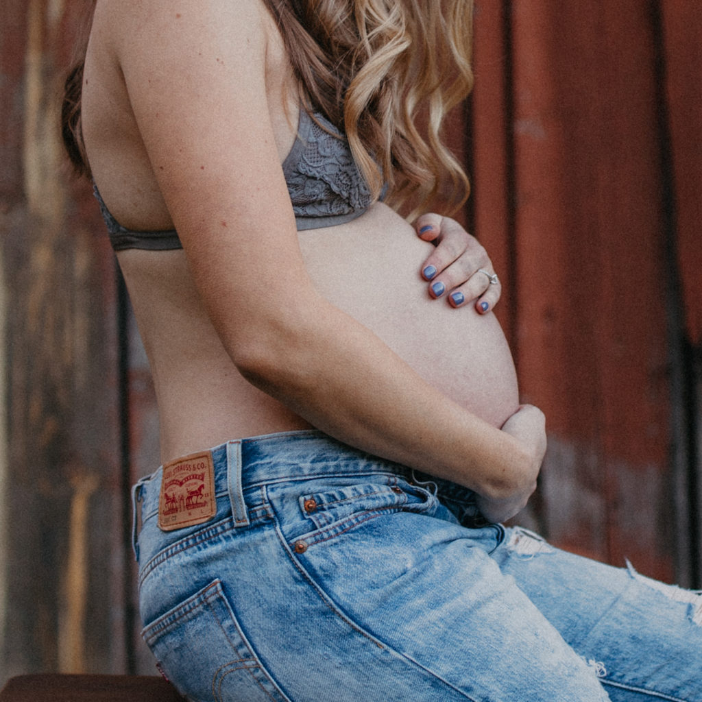 grass valley maternity photographer