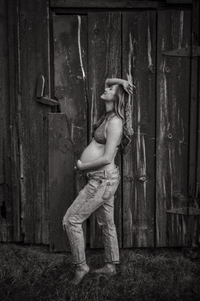 grass valley maternity photographer