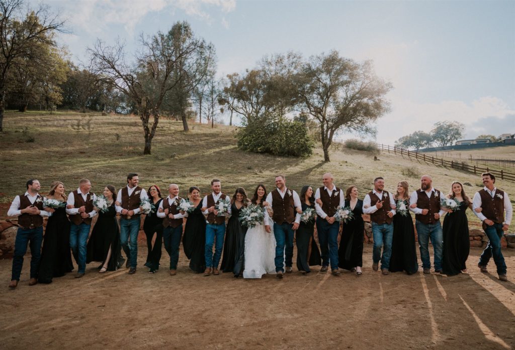 black oak vineyards wedding