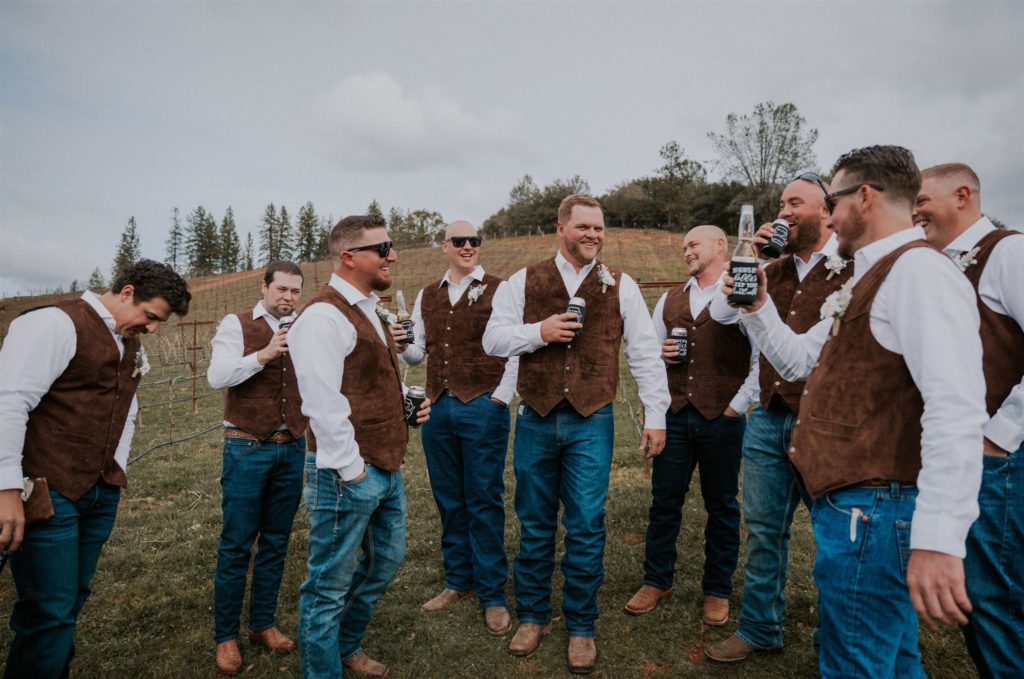 black oak vineyards wedding