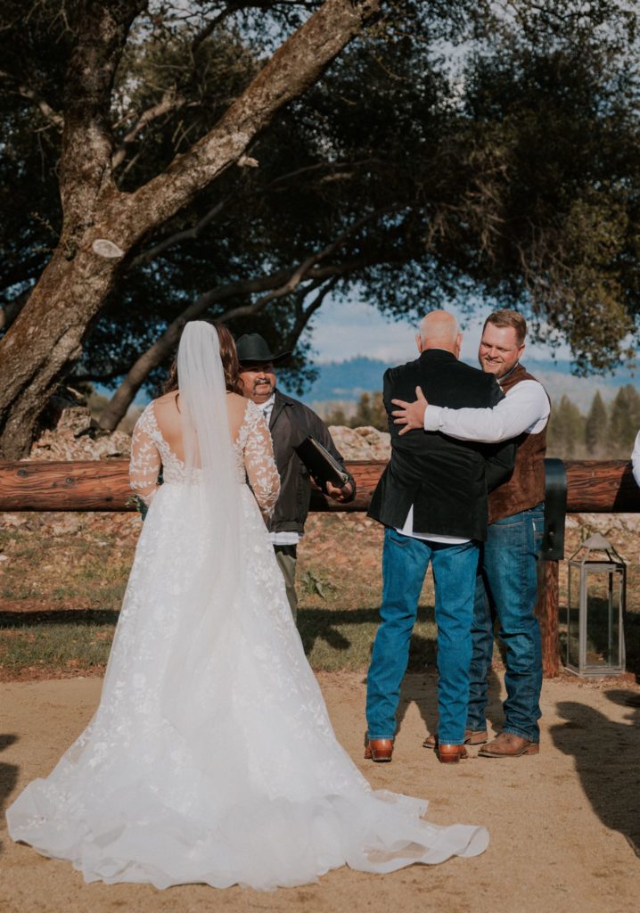 black oak vineyards wedding