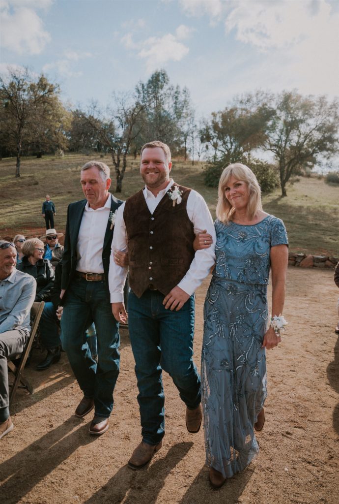 black oak vineyards wedding