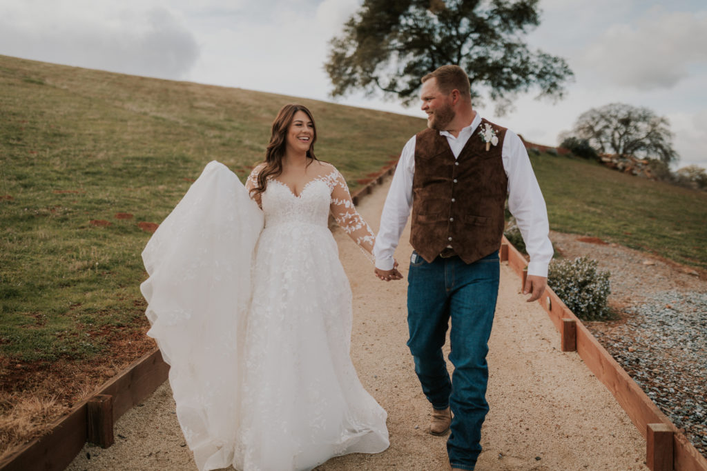 black oak vineyards wedding