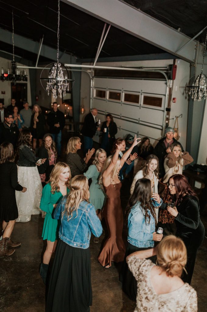 black oak vineyards wedding