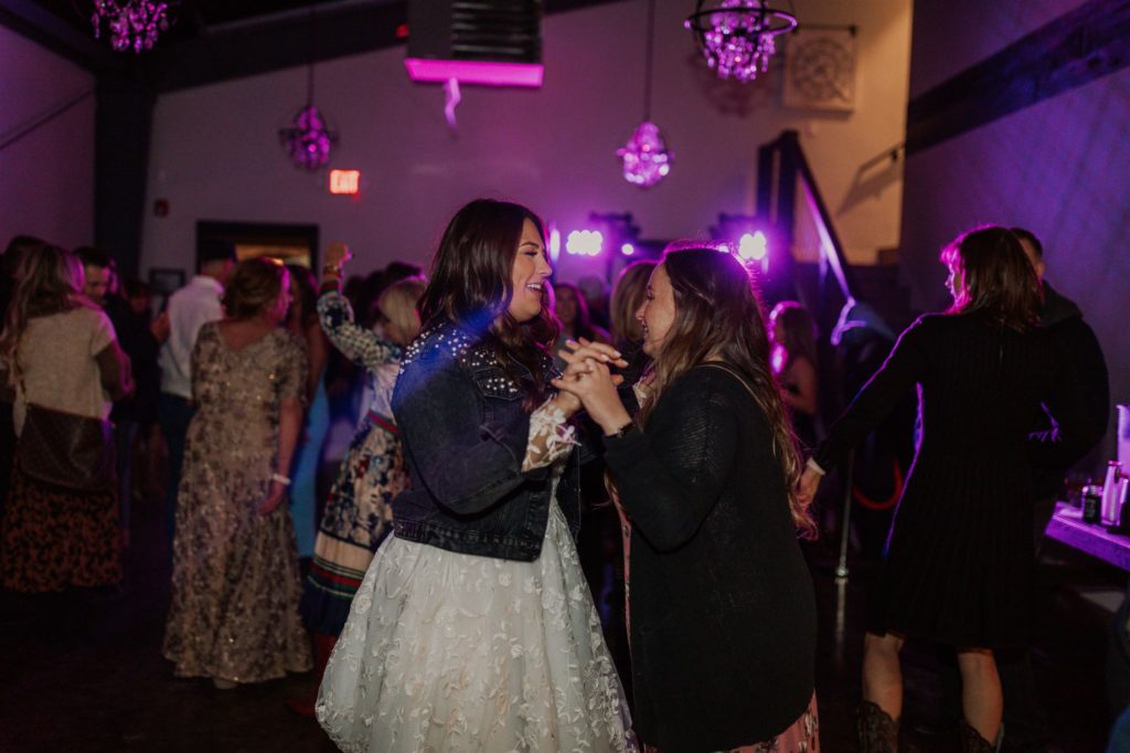 black oak vineyards wedding